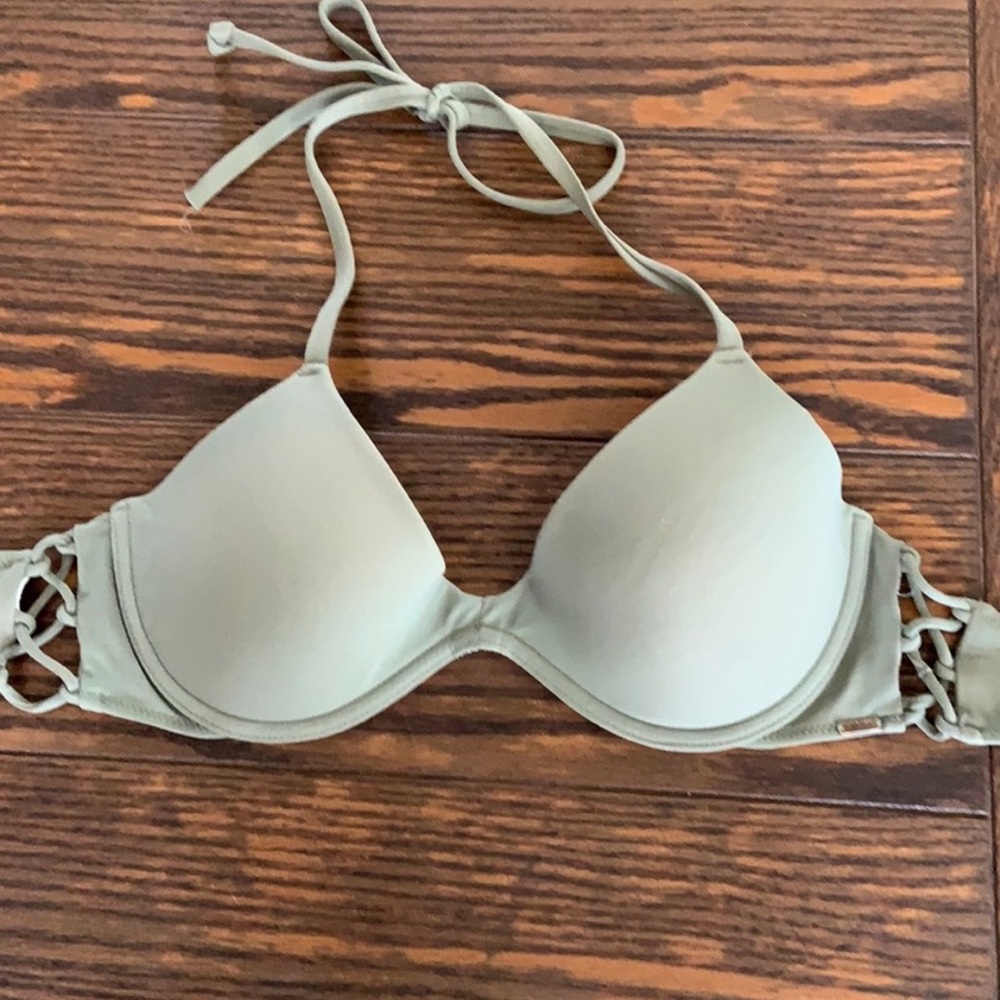 Pink Victoria’s Secret bikini top